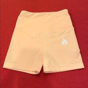 RYDERWEAR PASTEL HIGH WAISTED SHORTS